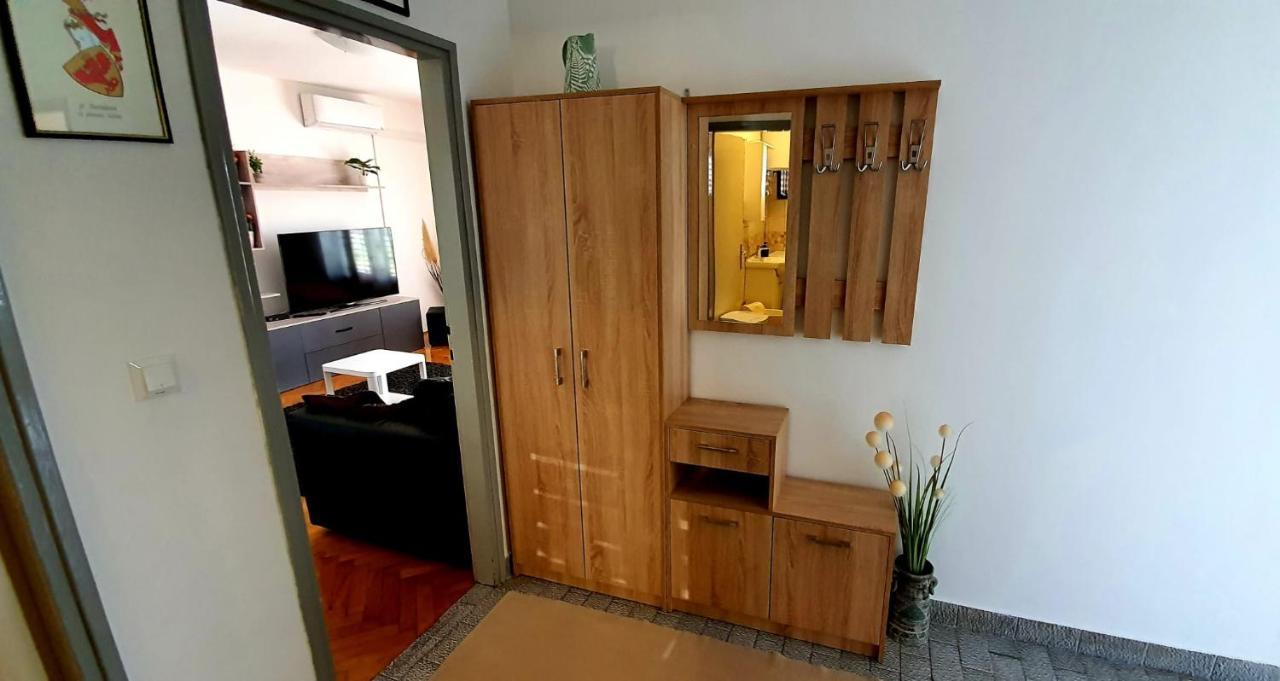 Apartment Mlija 奥米什 外观 照片
