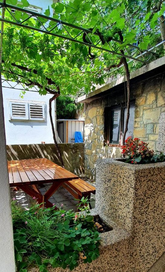 Apartment Mlija 奥米什 外观 照片